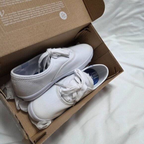 NIB Keds Girls Champion Canvas Sneakers White Size 13.5 - Picture 3 of 11